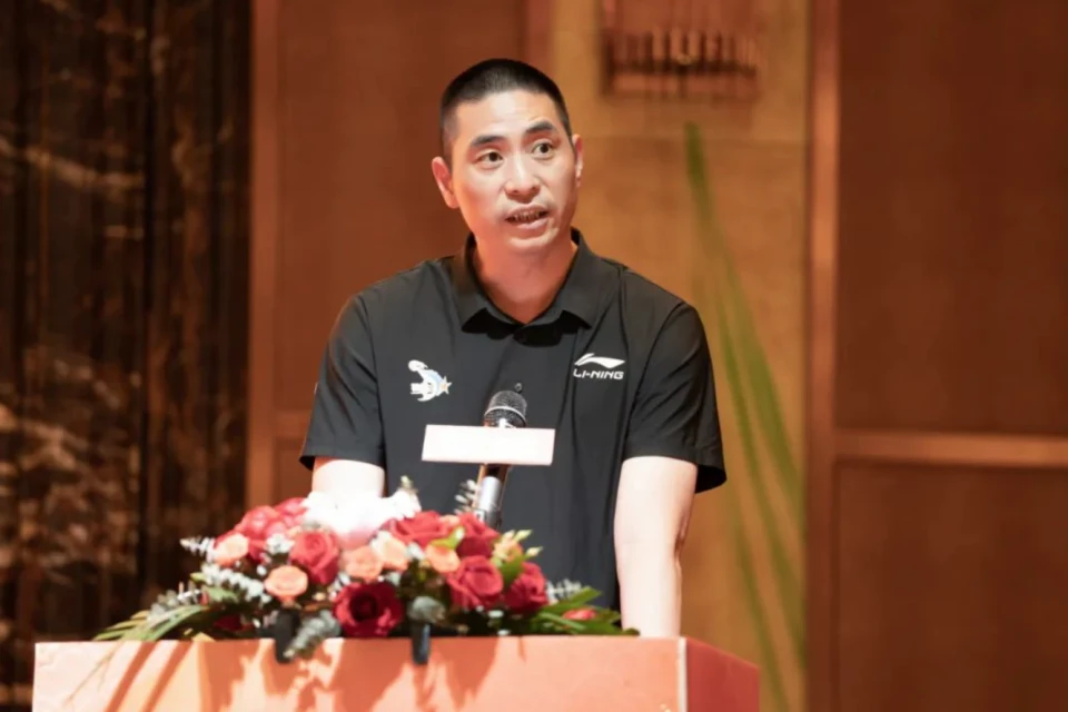 如何利用高科技设备解决篮球训练中的常见问题_1